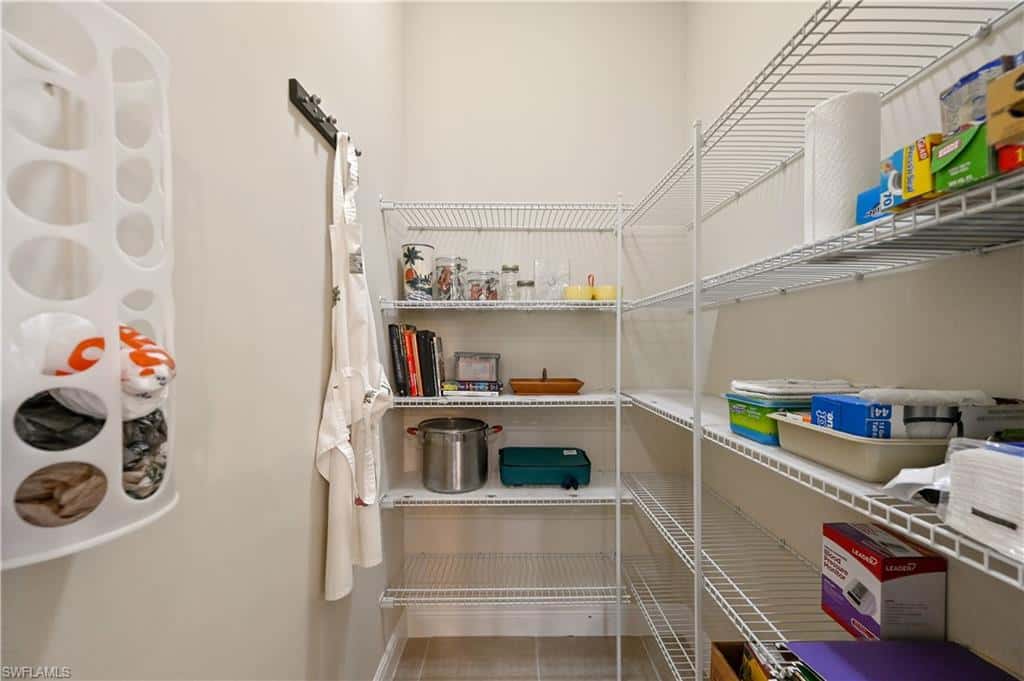 3571 Canopy Cir, Naples, photo 47