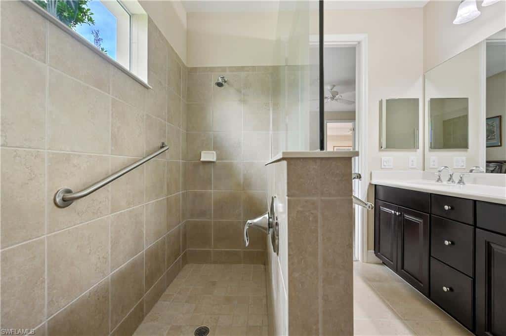 3571 Canopy Cir, Naples, photo 39