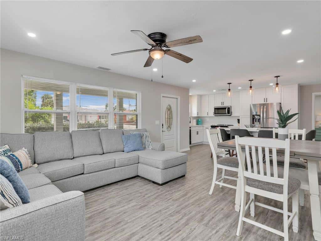 195 Hibiscus Dr, Fort Myers Beach, photo 13