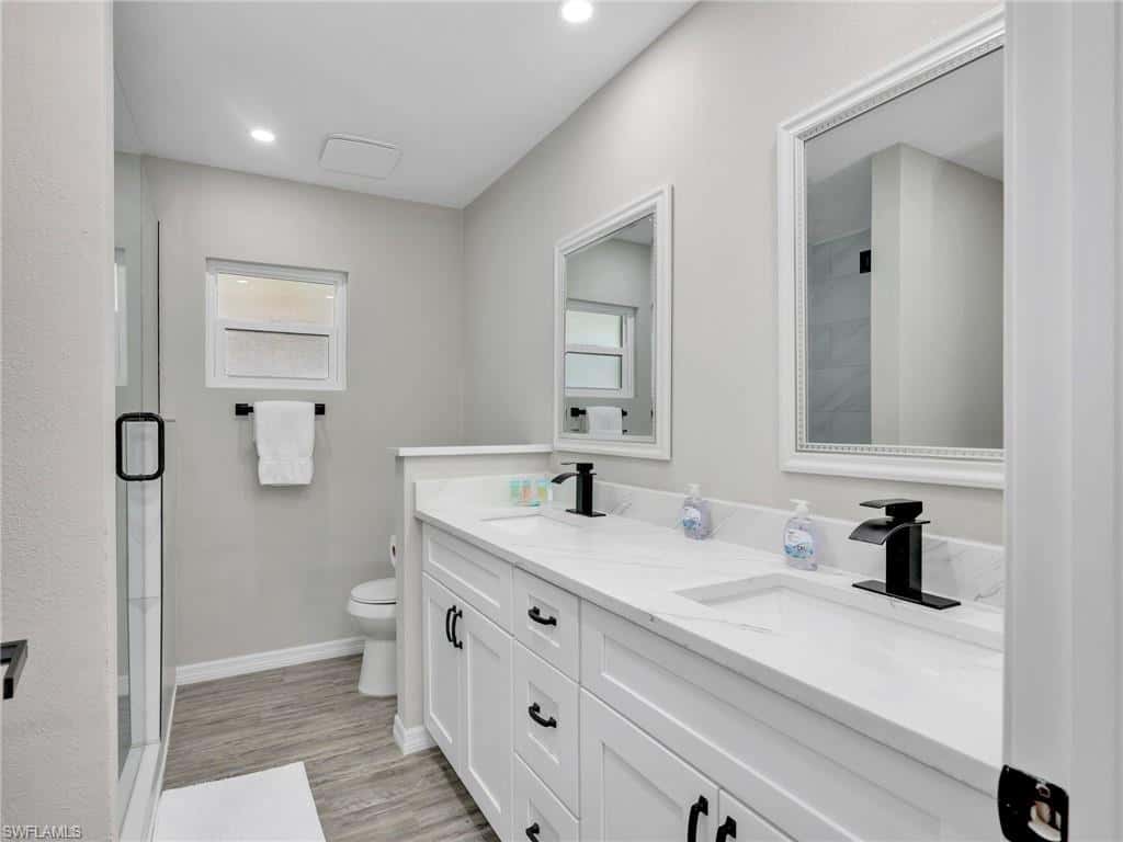 195 Hibiscus Dr, Fort Myers Beach, photo 17