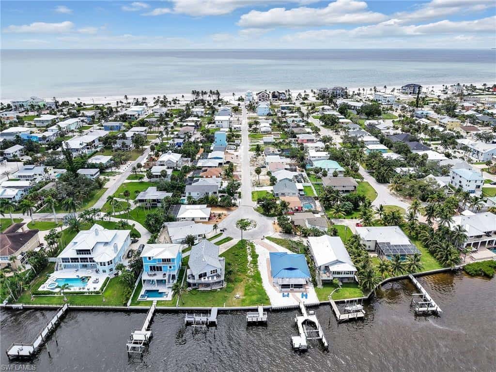 195 Hibiscus Dr, Fort Myers Beach, photo 47