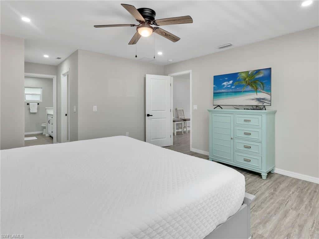 195 Hibiscus Dr, Fort Myers Beach, photo 16