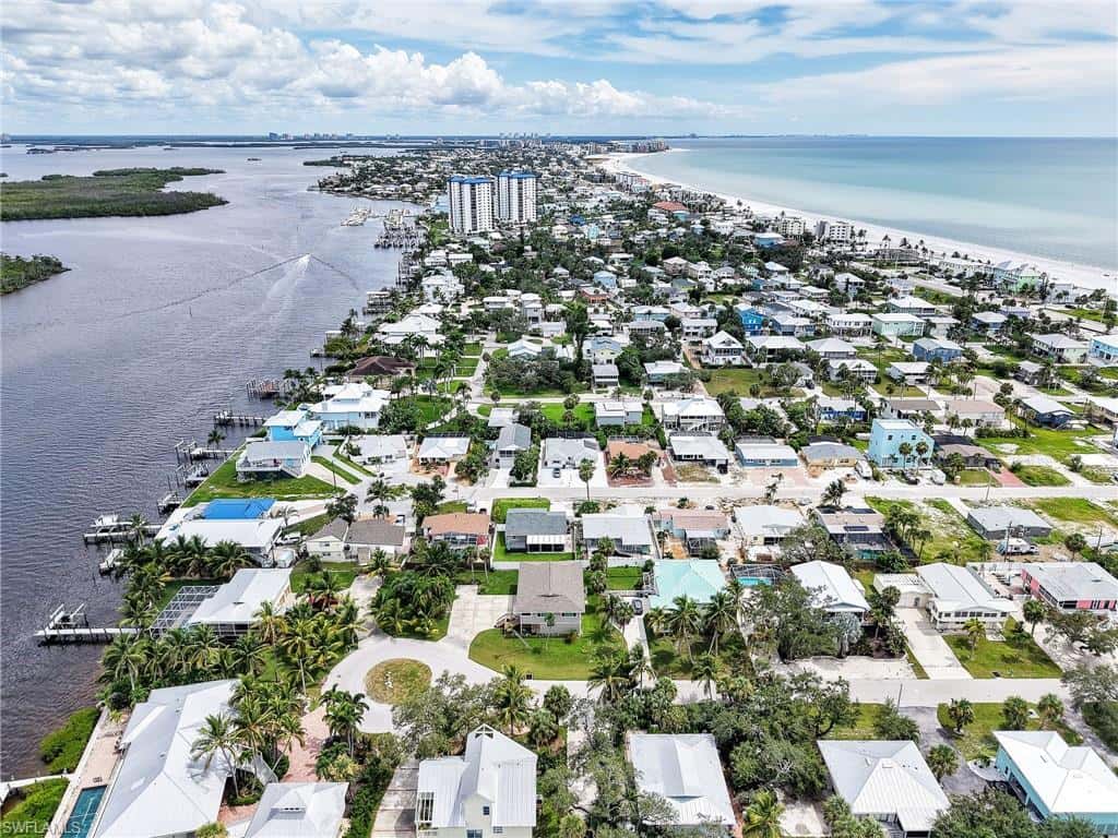195 Hibiscus Dr, Fort Myers Beach, photo 48