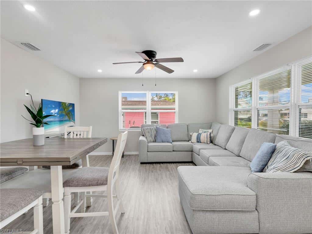 195 Hibiscus Dr, Fort Myers Beach, photo 11