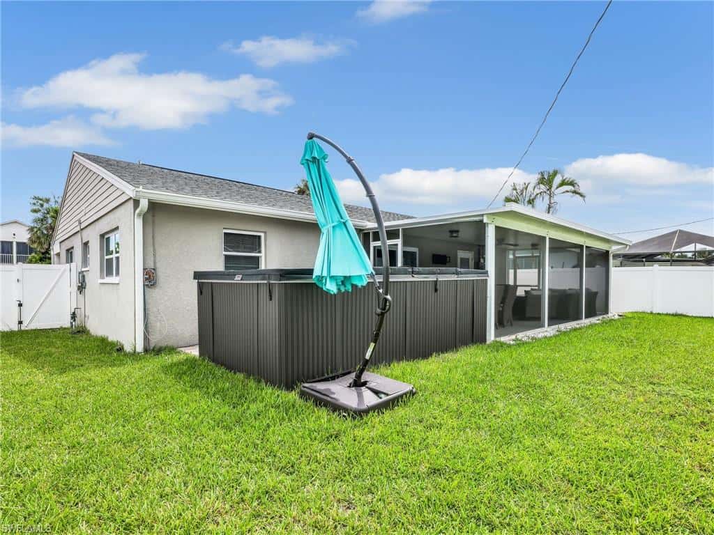 195 Hibiscus Dr, Fort Myers Beach, photo 29