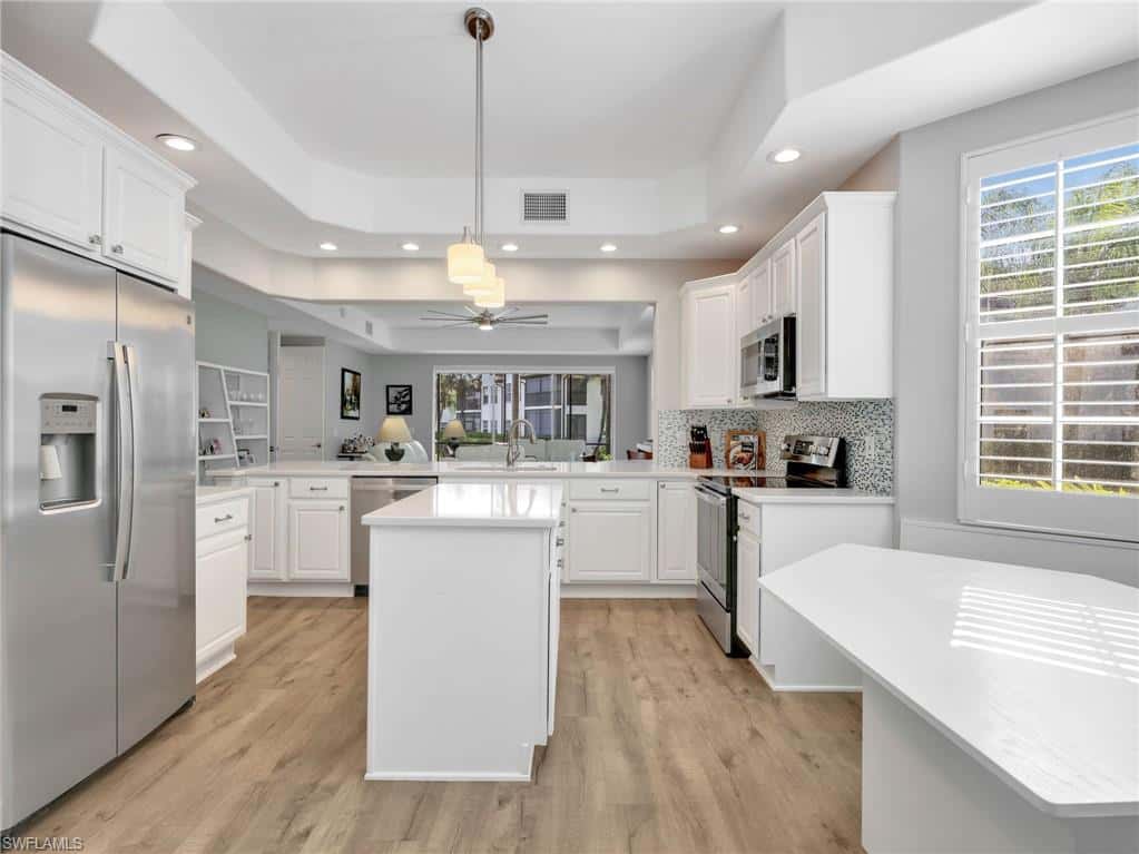 4758 Stratford Ct #1302, Naples, photo 6