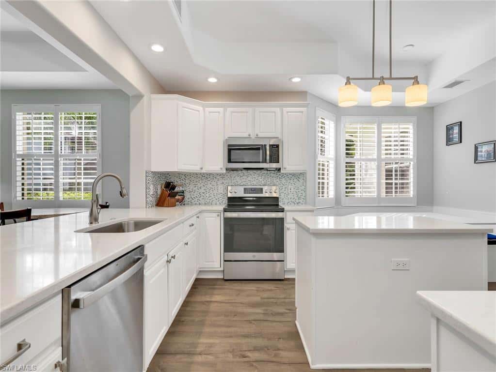 4758 Stratford Ct #1302, Naples, photo 7