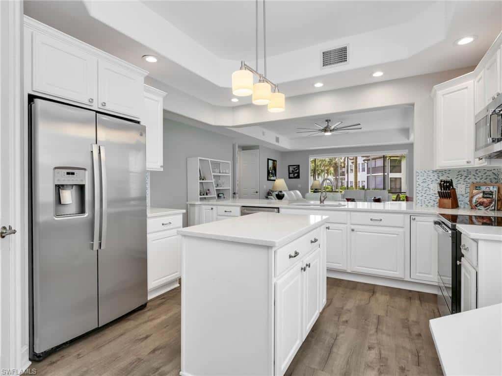 4758 Stratford Ct #1302, Naples, photo 8