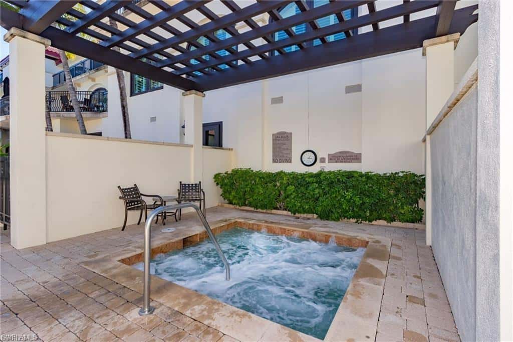 221 9th St #301, Naples, photo 45