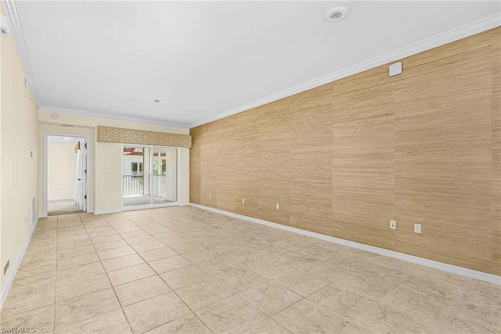 221 9th St #301, Naples, photo 7