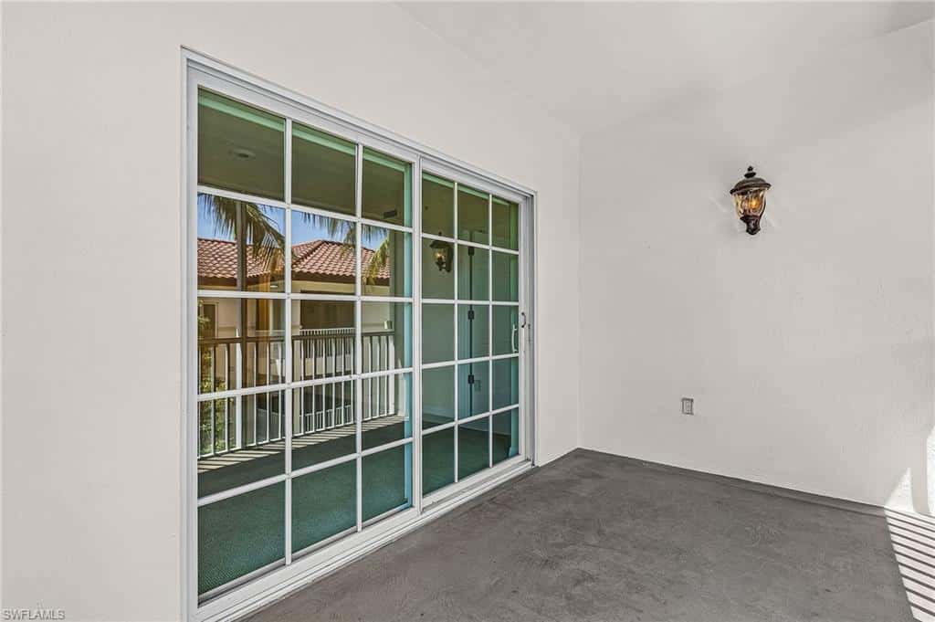 221 9th St #301, Naples, photo 39