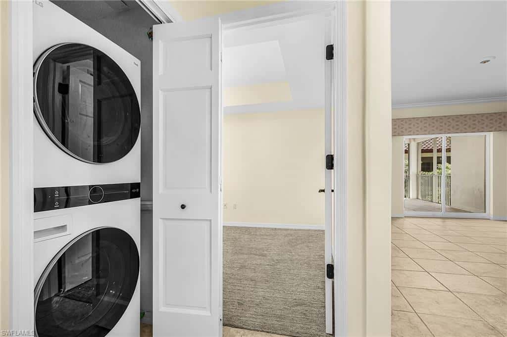 221 9th St #301, Naples, photo 19