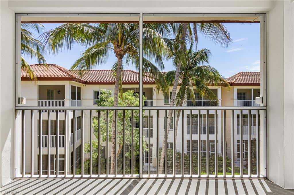 221 9th St #301, Naples, photo 37