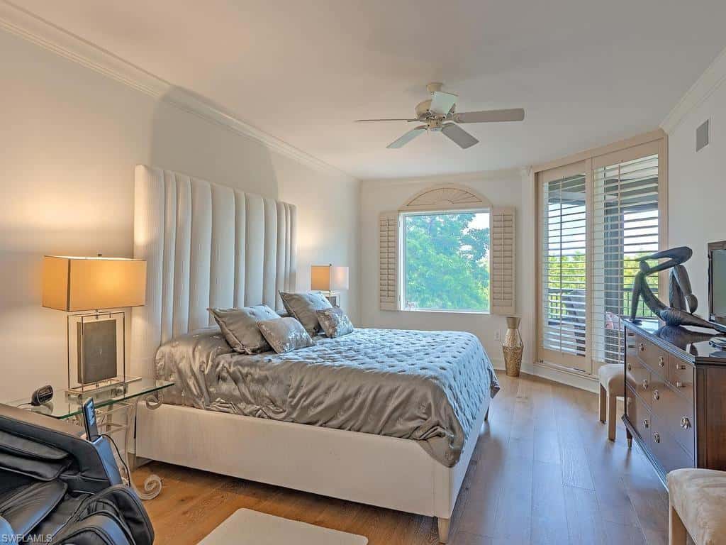 7425 Pelican Bay Blvd #206, Naples, photo 6