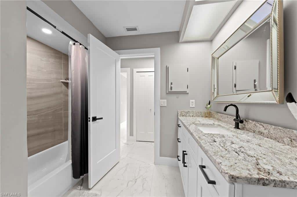 17209 Castleview Dr, North Fort Myers, photo 32