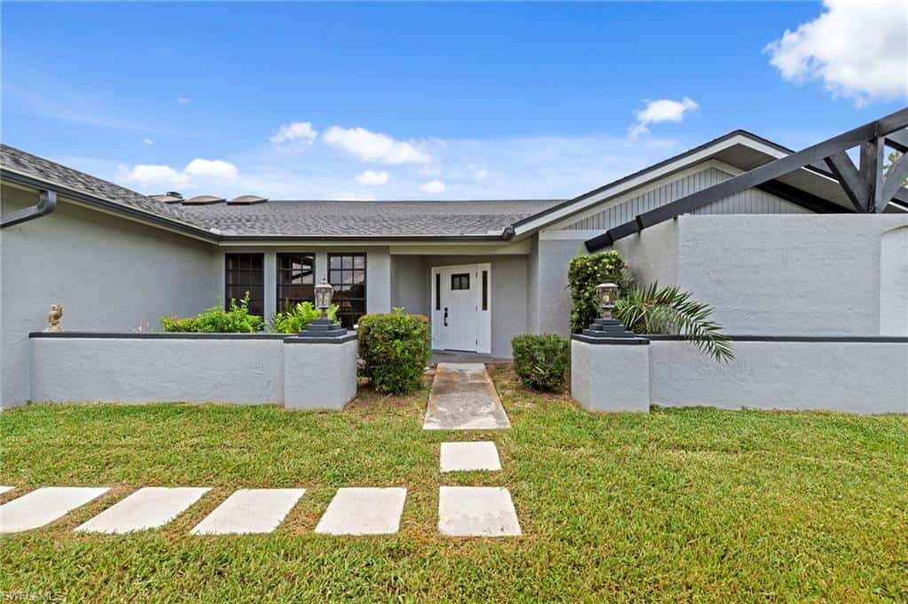 17209 Castleview Dr, North Fort Myers, photo 5