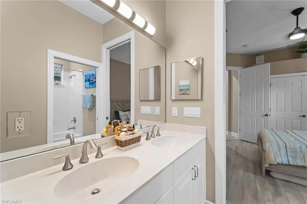 9042 Bronco Ct, Naples, photo 23