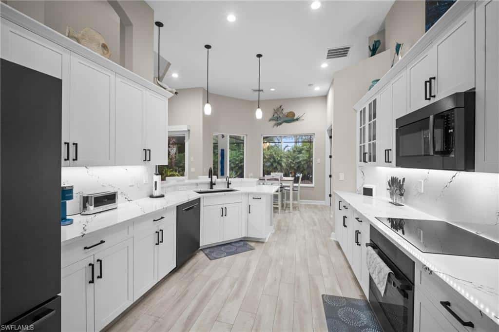 9042 Bronco Ct, Naples, photo 5