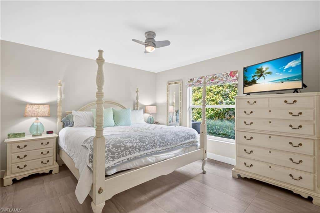 240 Channel Dr, Naples, photo 22
