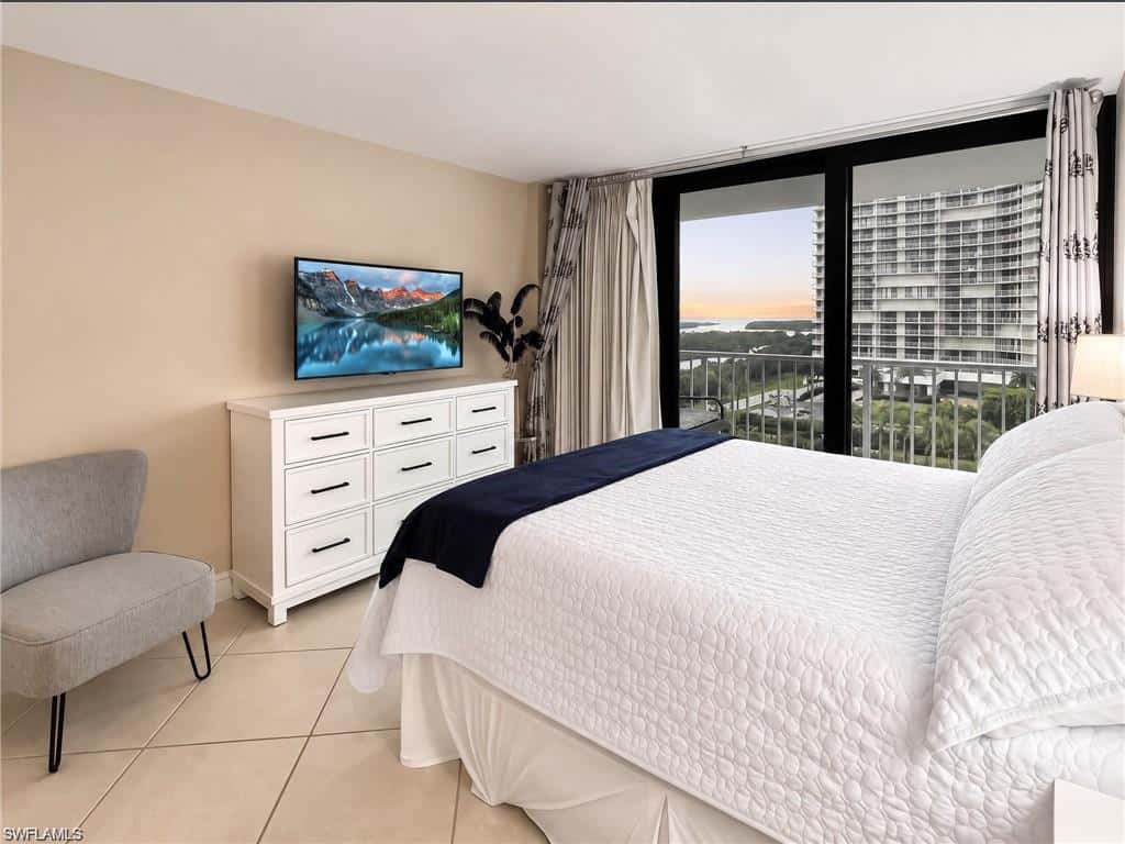 320 Seaview Ct #608, Marco Island, photo 7