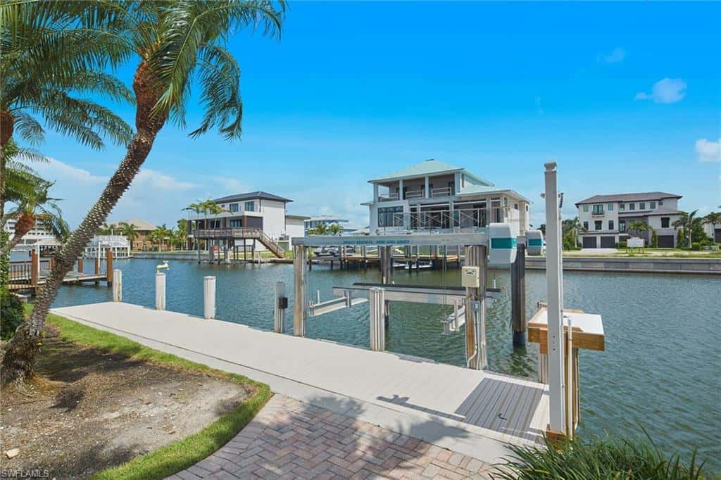 319 Lagoon Ave, Naples, photo 38