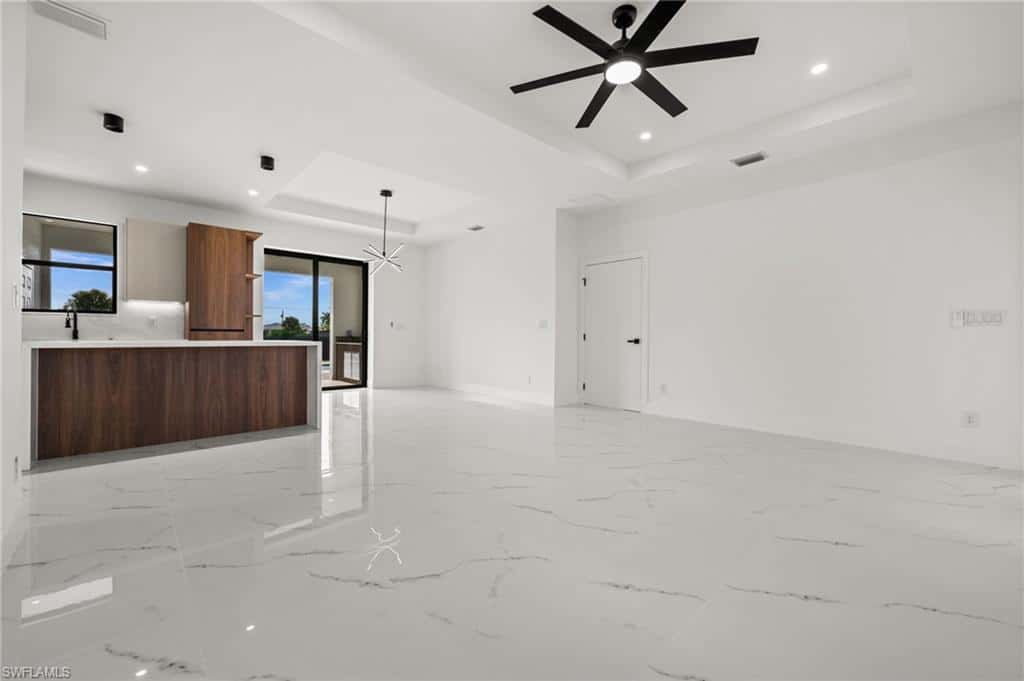 409 25th Pl, Cape Coral, photo 7