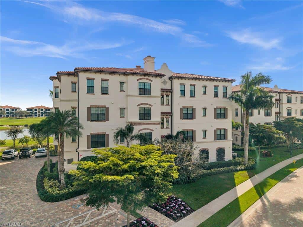 16436 Carrara Way #102, Naples, photo 32