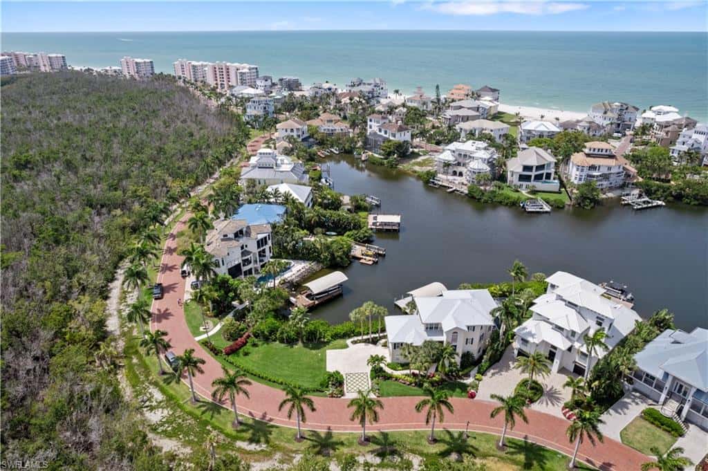 225 Bayfront Dr, Bonita Springs, photo 38