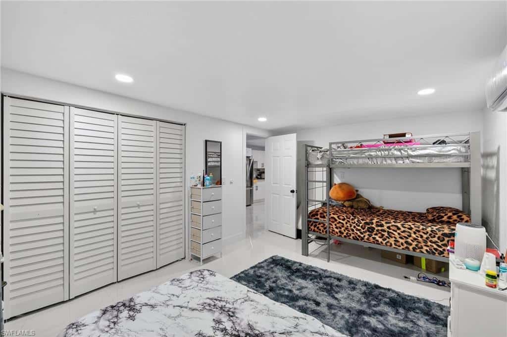 361 27th St, Naples, photo 22