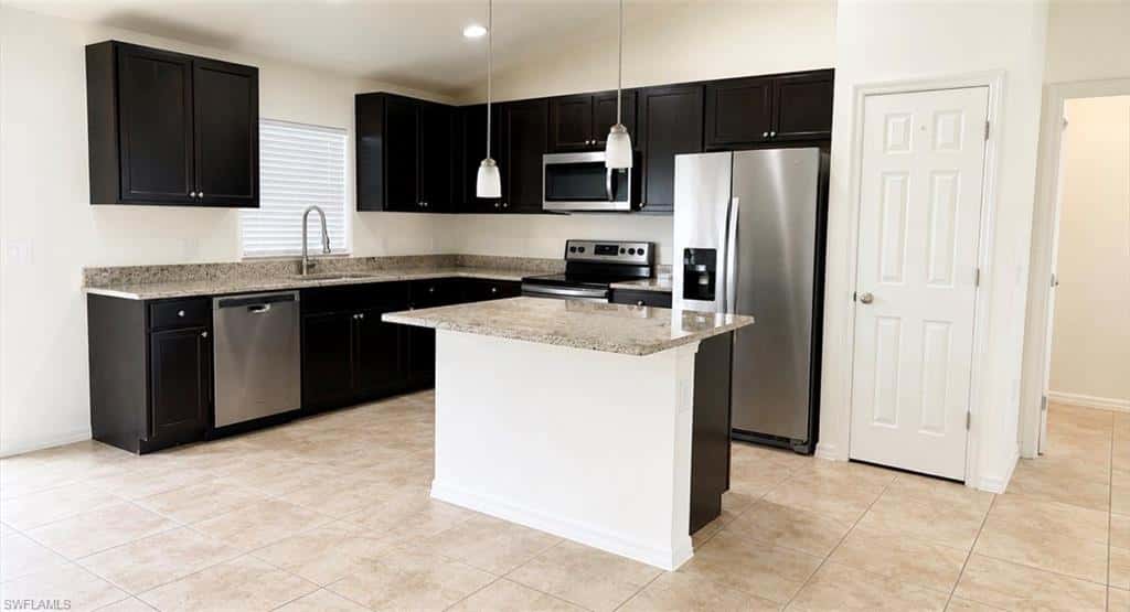 2208 42nd Pl, Cape Coral, photo 4