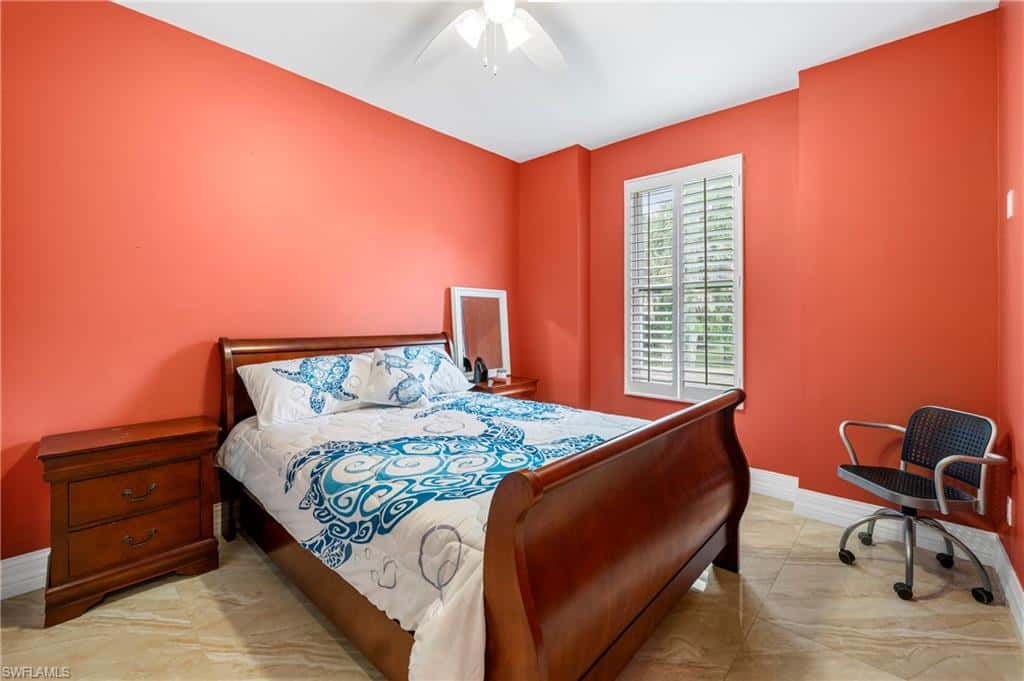 556 6th St, Naples, photo 32