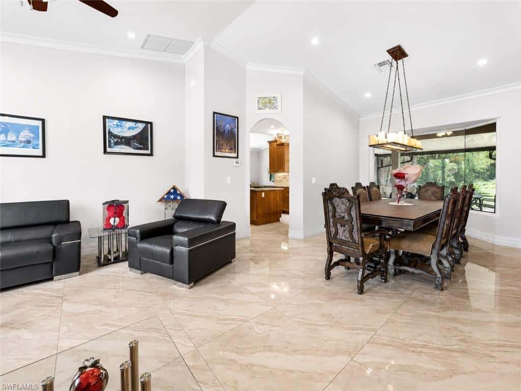 556 6th St, Naples, photo 10
