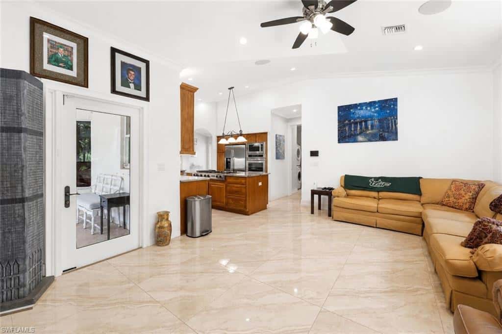 556 6th St, Naples, photo 15