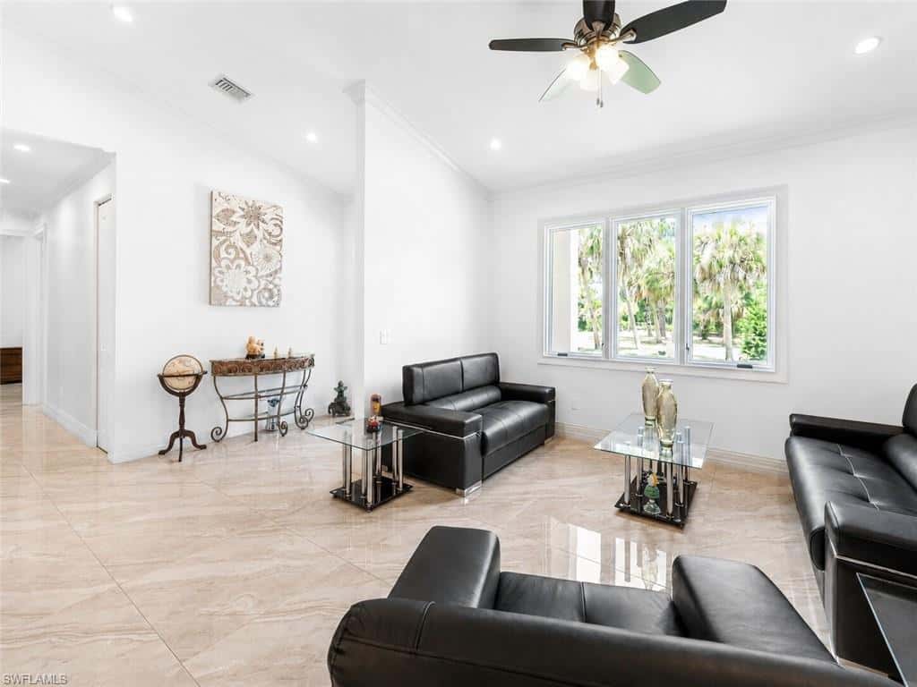 556 6th St, Naples, photo 11