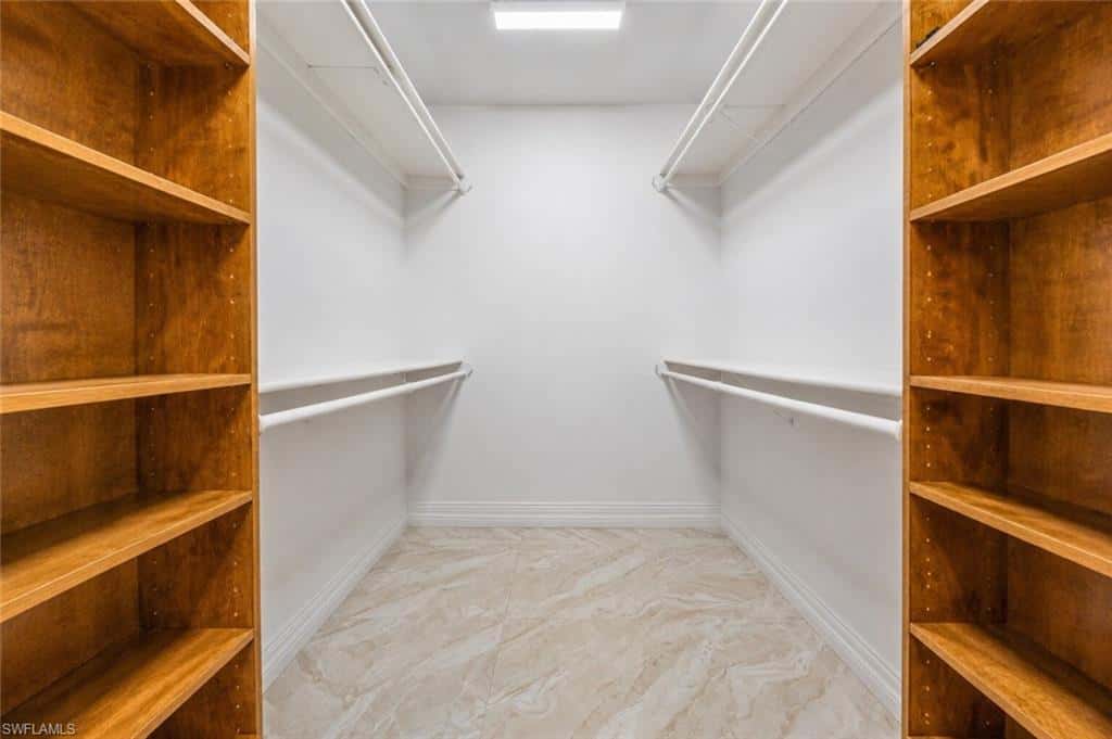 556 6th St, Naples, photo 29