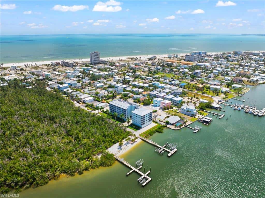 345 Mango St #605, Fort Myers Beach, photo 41