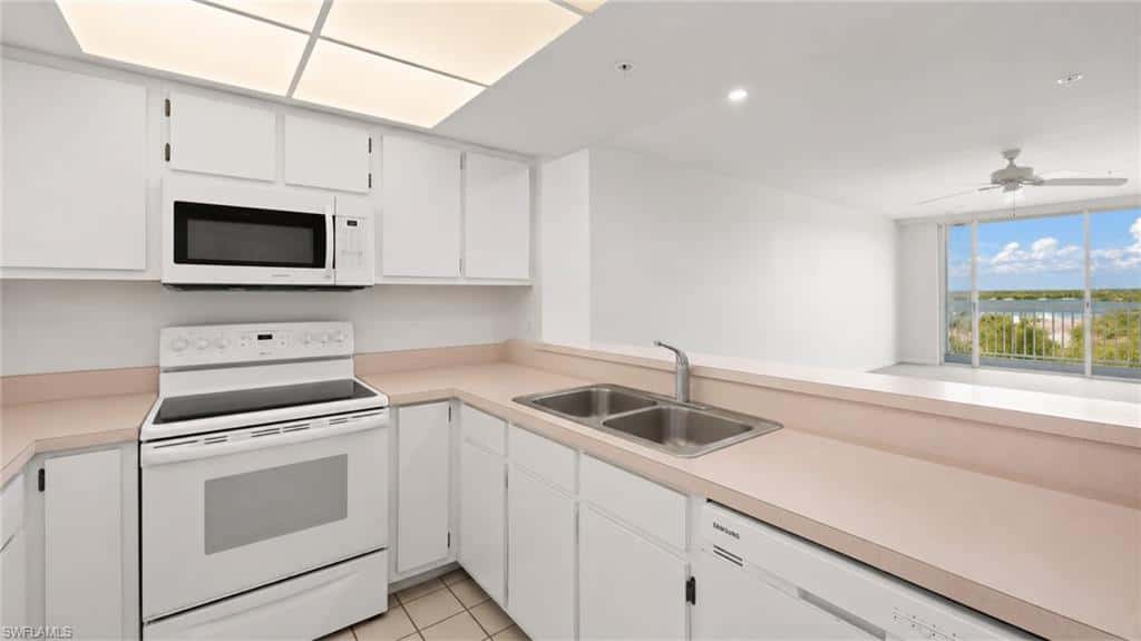 345 Mango St #605, Fort Myers Beach, photo 18