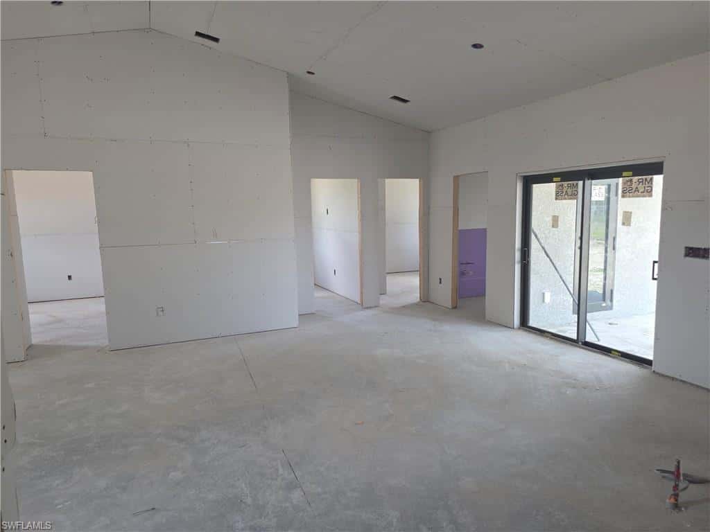 1810 20th Ter, Cape Coral, photo 5
