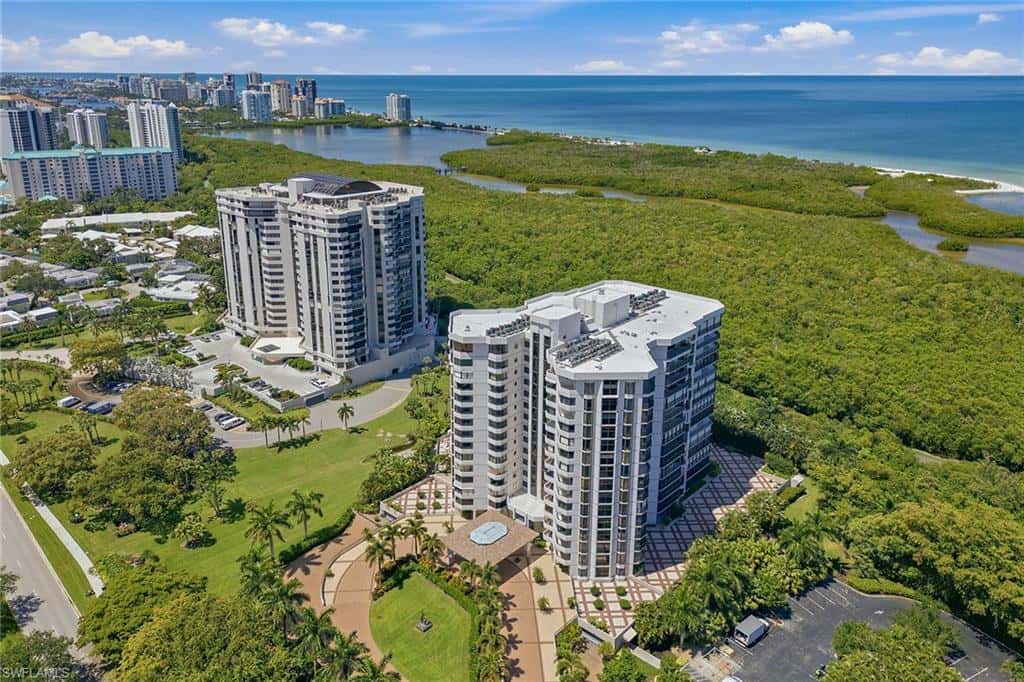 6075 Pelican Bay Blvd #phc, Naples, photo 19