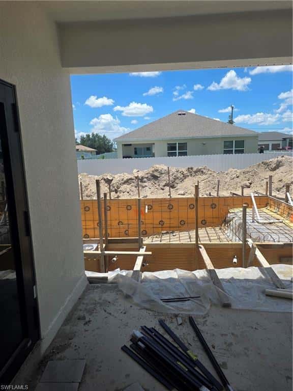 2615 26th Ter, Cape Coral, photo 4