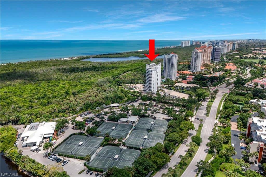 6361 Pelican Bay Blvd #503, Naples, photo 4