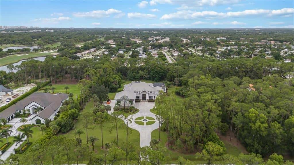 2263 Coach House Ln, Naples, photo 47