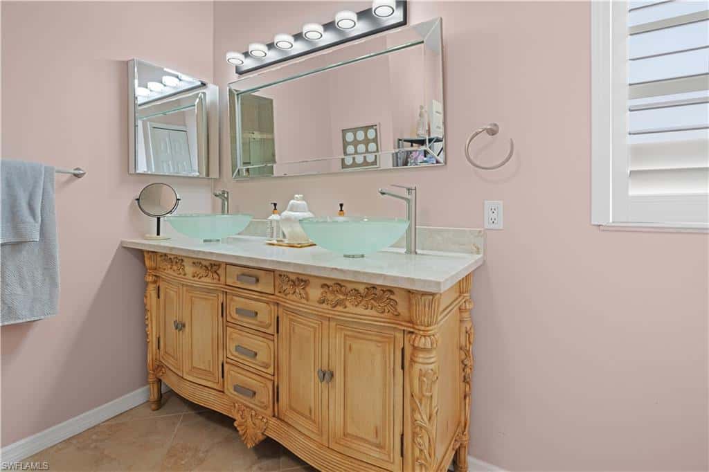 116 Sand Dollar Dr, Fort Myers Beach, photo 20