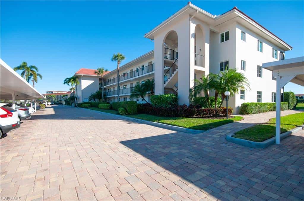 13 High Point Cir #209, Naples, photo 32