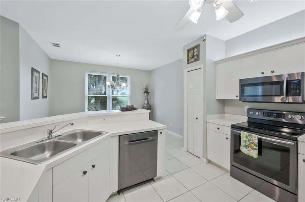 1340 Charleston Square Dr #101, Naples, photo 7