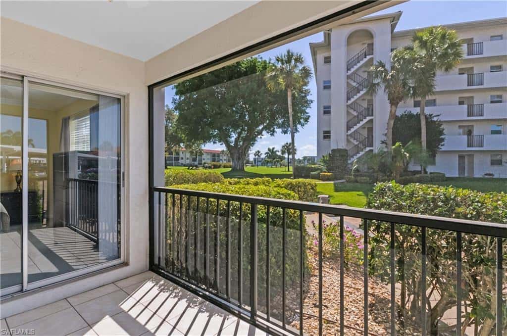 5 High Point Cir #104, Naples, photo 6