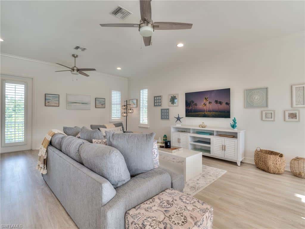 282 Delmar Ave, Fort Myers Beach, photo 8