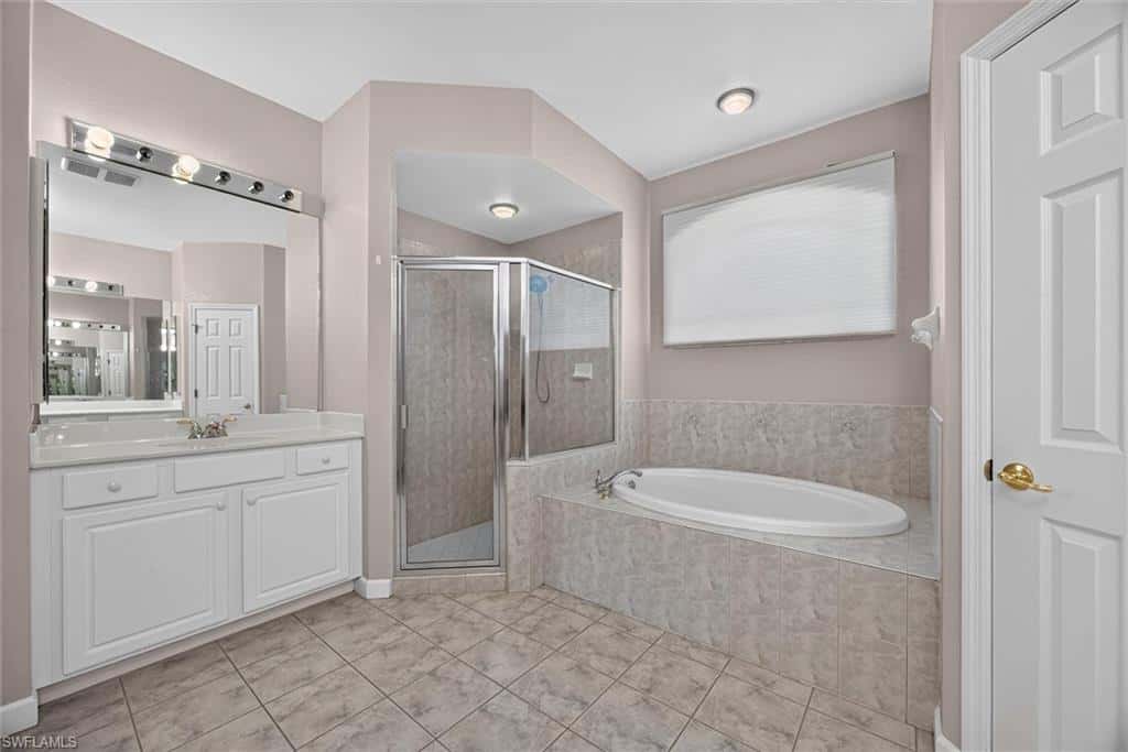 13716 Magnolia Lake Ct, Fort Myers, photo 27