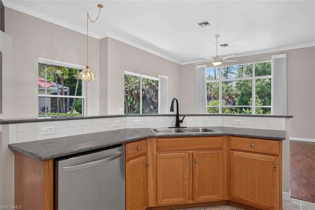 13716 Magnolia Lake Ct, Fort Myers, photo 16