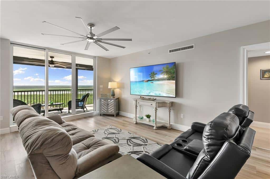 1060 Borghese Ln #902, Naples, photo 4